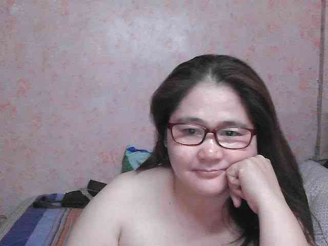 NICEtitspinay webcam