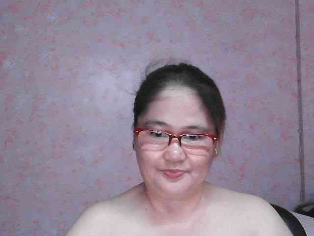 NICEtitspinay webcam