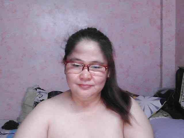 NICEtitspinay webcam