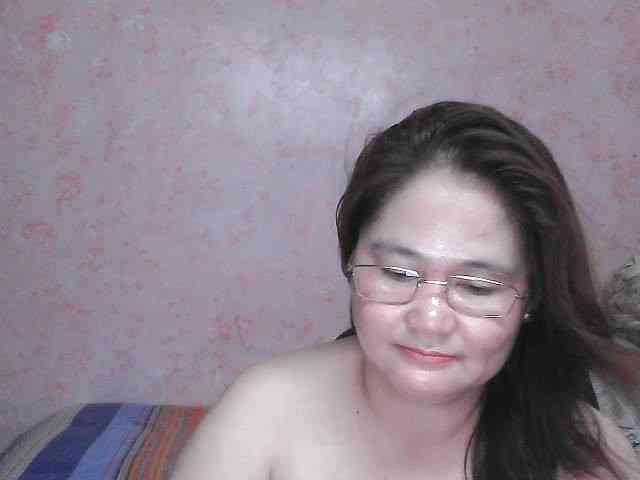 NICEtitspinay webcam