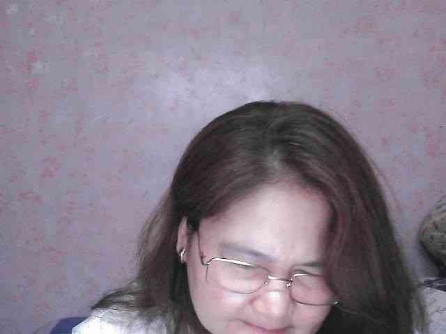 NICEtitspinay webcam