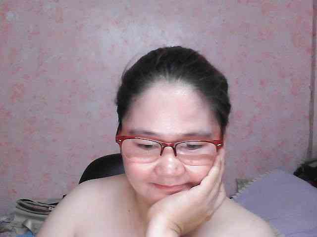 NICEtitspinay webcam