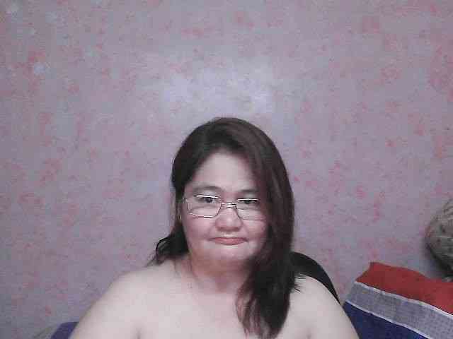 NICEtitspinay webcam