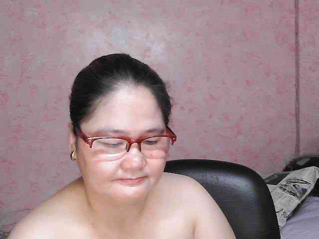 NICEtitspinay webcam