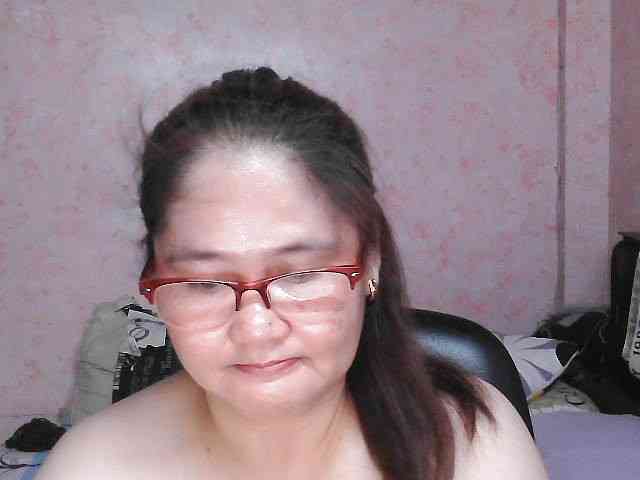 NICEtitspinay webcam