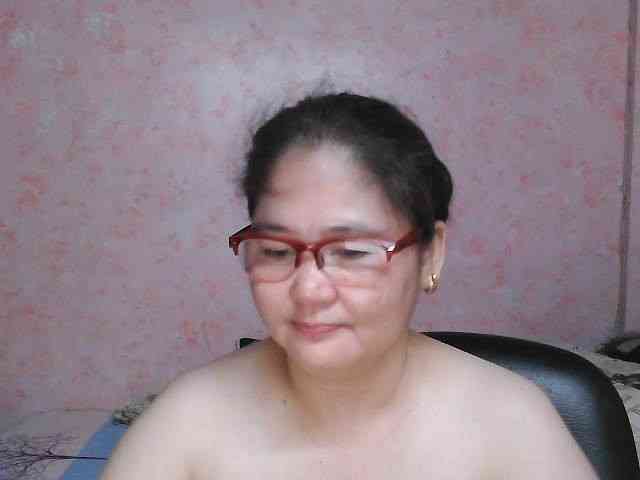 NICEtitspinay webcam