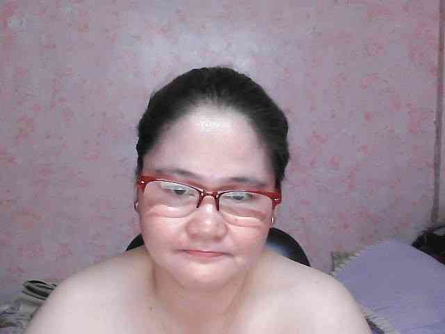 NICEtitspinay webcam