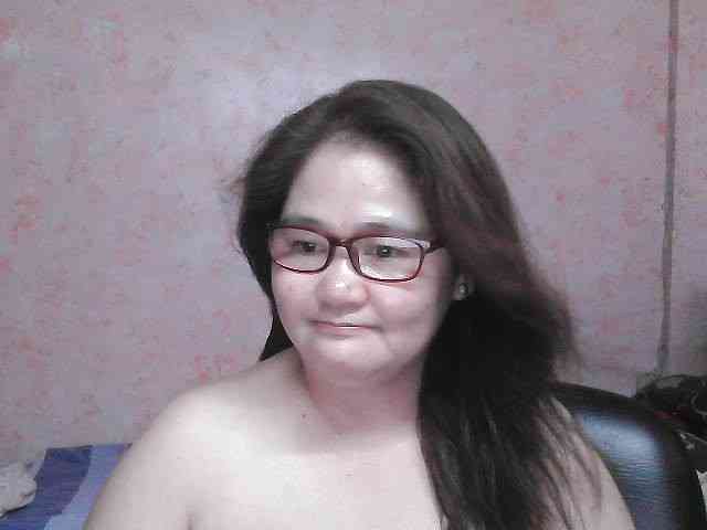 NICEtitspinay webcam