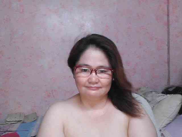NICEtitspinay webcam