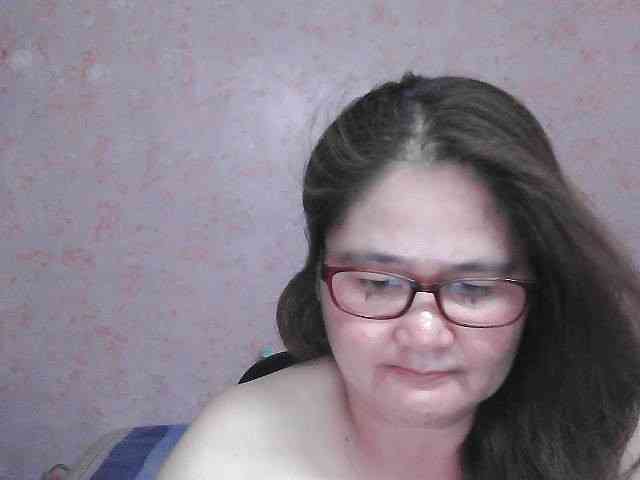 NICEtitspinay webcam