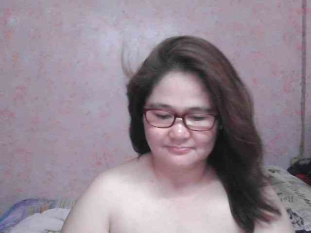 NICEtitspinay webcam