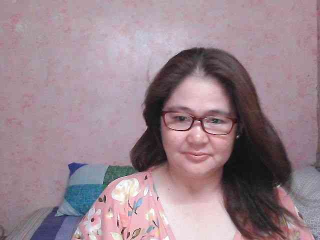 NICEtitspinay webcam