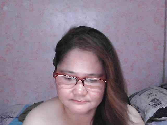 NICEtitspinay webcam
