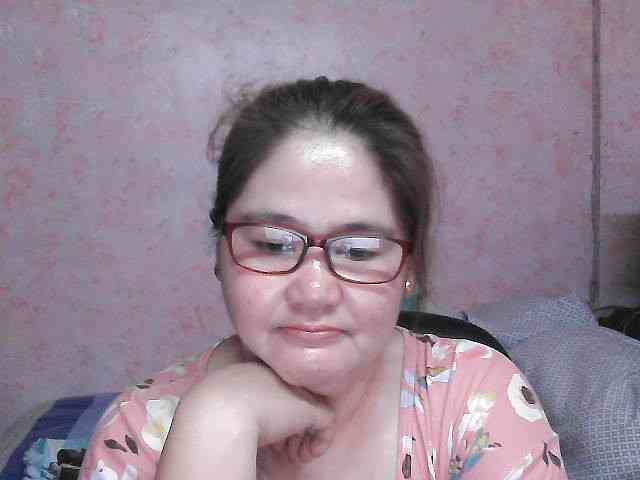 NICEtitspinay webcam