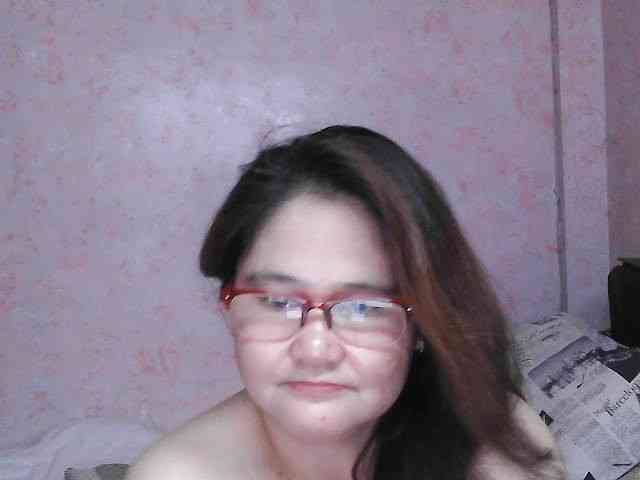 NICEtitspinay webcam