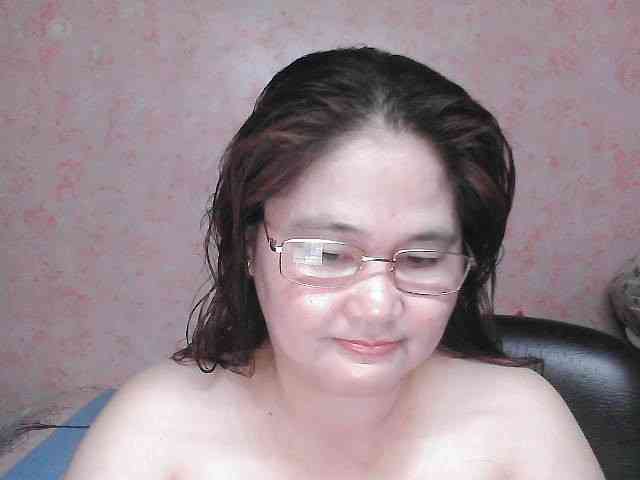NICEtitspinay webcam