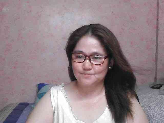 NICEtitspinay webcam