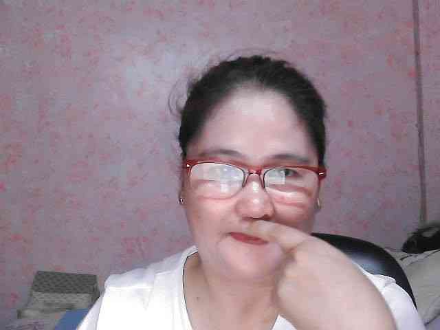 NICEtitspinay webcam