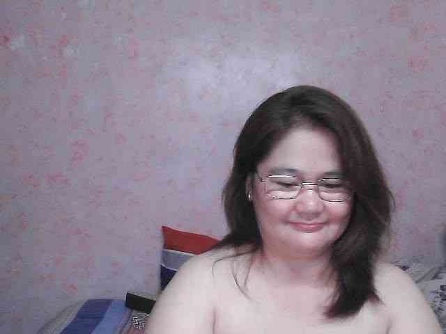 NICEtitspinay webcam