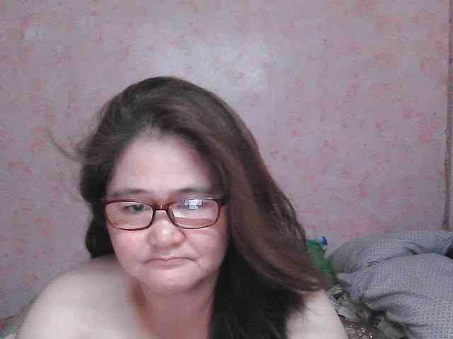 NICEtitspinay webcam