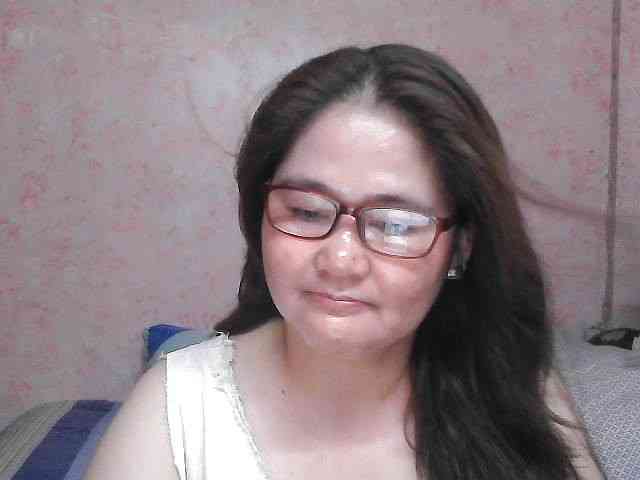 NICEtitspinay webcam