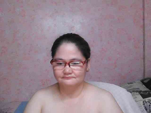NICEtitspinay webcam