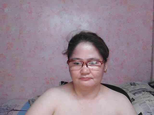 NICEtitspinay webcam