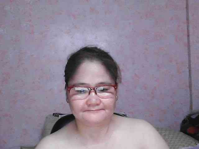 NICEtitspinay webcam