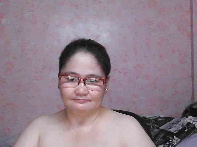 NICEtitspinay webcam