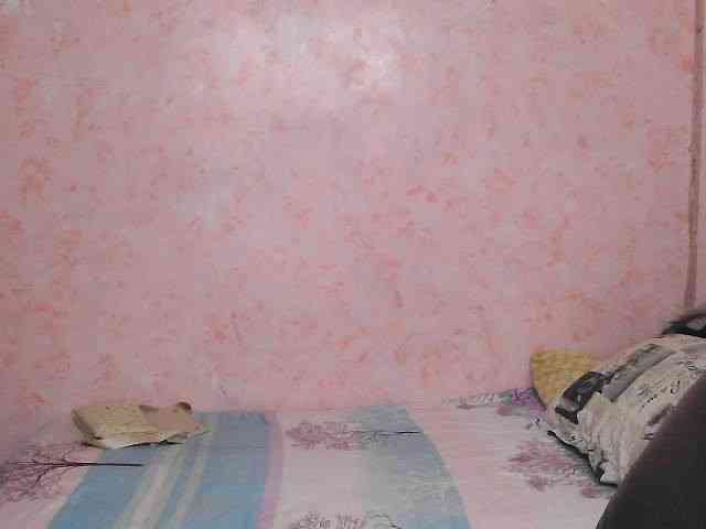 NICEtitspinay webcam
