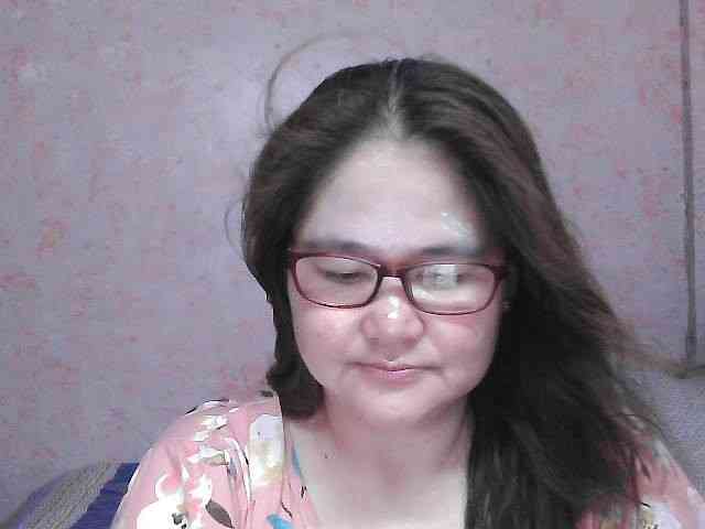 NICEtitspinay webcam