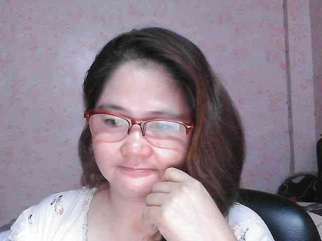 NICEtitspinay webcam
