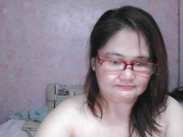 NICEtitspinay webcam
