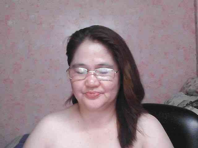 NICEtitspinay webcam