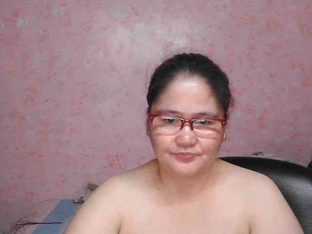 NICEtitspinay webcam