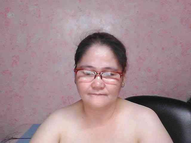 NICEtitspinay webcam
