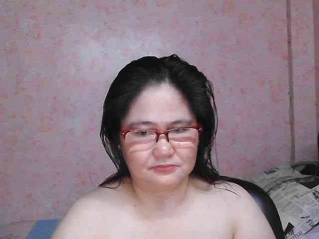 NICEtitspinay webcam