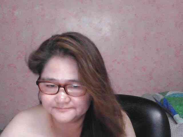 NICEtitspinay webcam