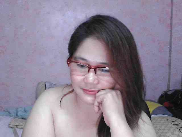 NICEtitspinay webcam