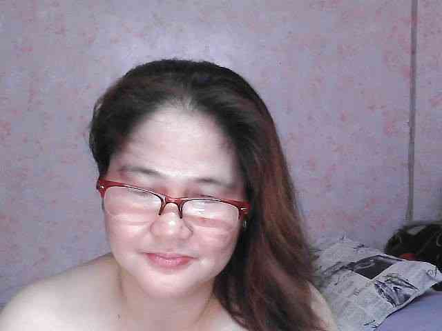 NICEtitspinay webcam
