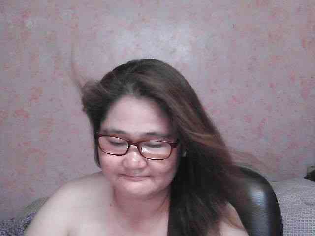 NICEtitspinay webcam