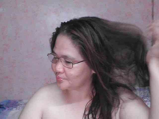 NICEtitspinay webcam