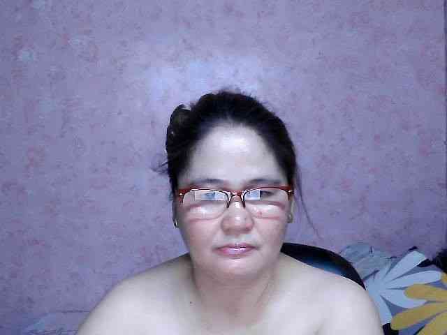 NICEtitspinay webcam
