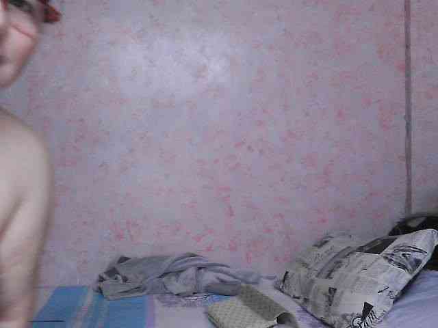 NICEtitspinay webcam