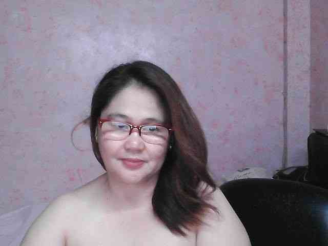 NICEtitspinay webcam