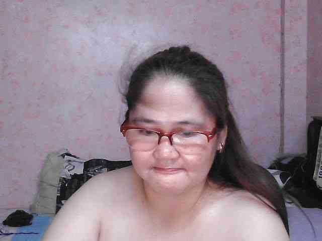 NICEtitspinay webcam