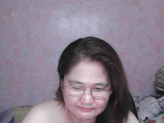 NICEtitspinay webcam