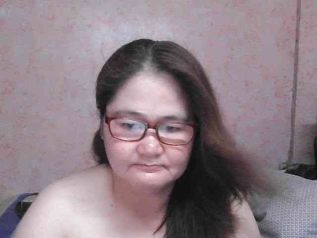 NICEtitspinay webcam