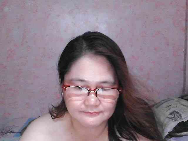 NICEtitspinay webcam