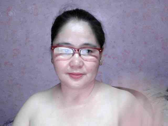 NICEtitspinay webcam